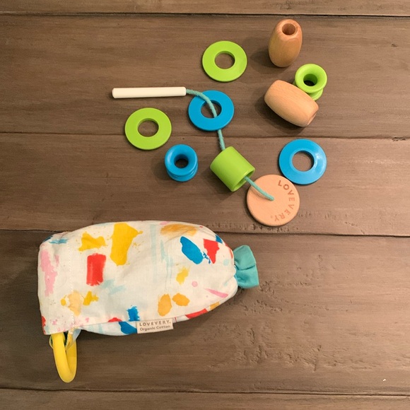 LOVEVERY Threadable Bead Kit & Organic Cotton Sensory Pouch Bundle Learning Toy - Picture 1 of 9